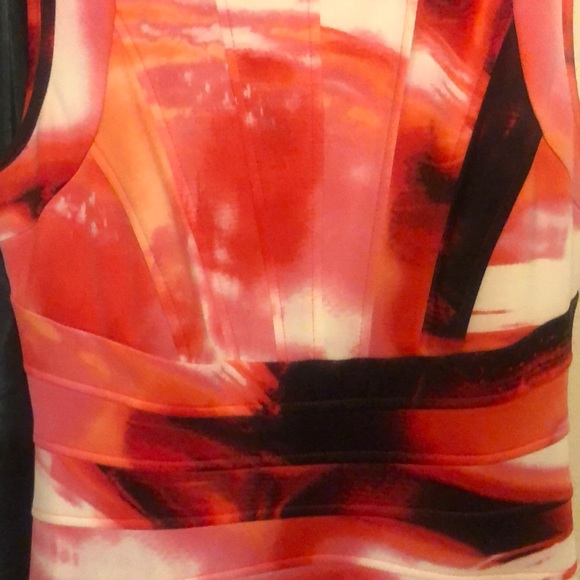 CALVIN KLEIN FLORAL DESIGNER DRESS, SIZE 4 - Picture 3 of 6